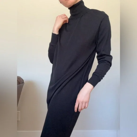 Uniqlo Black Turtleneck Knit Dress - Picture 2 of 6